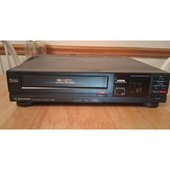 Emerson VCR4000 VHS Video Cassette Player 4 Head, Powers On, Untested - Picture 1 of 5